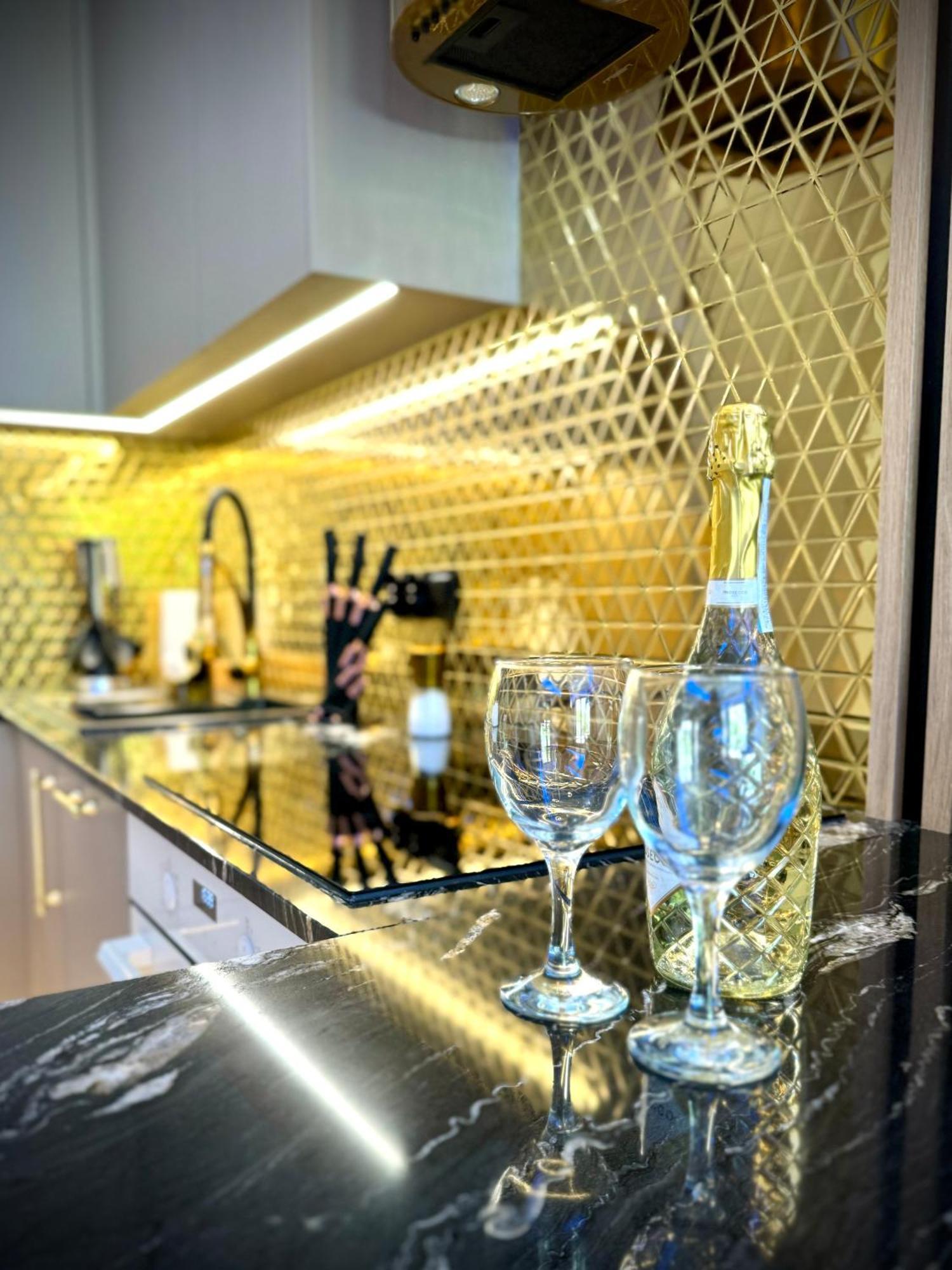 Golden Park Aparthotel Щецин Екстер'єр фото