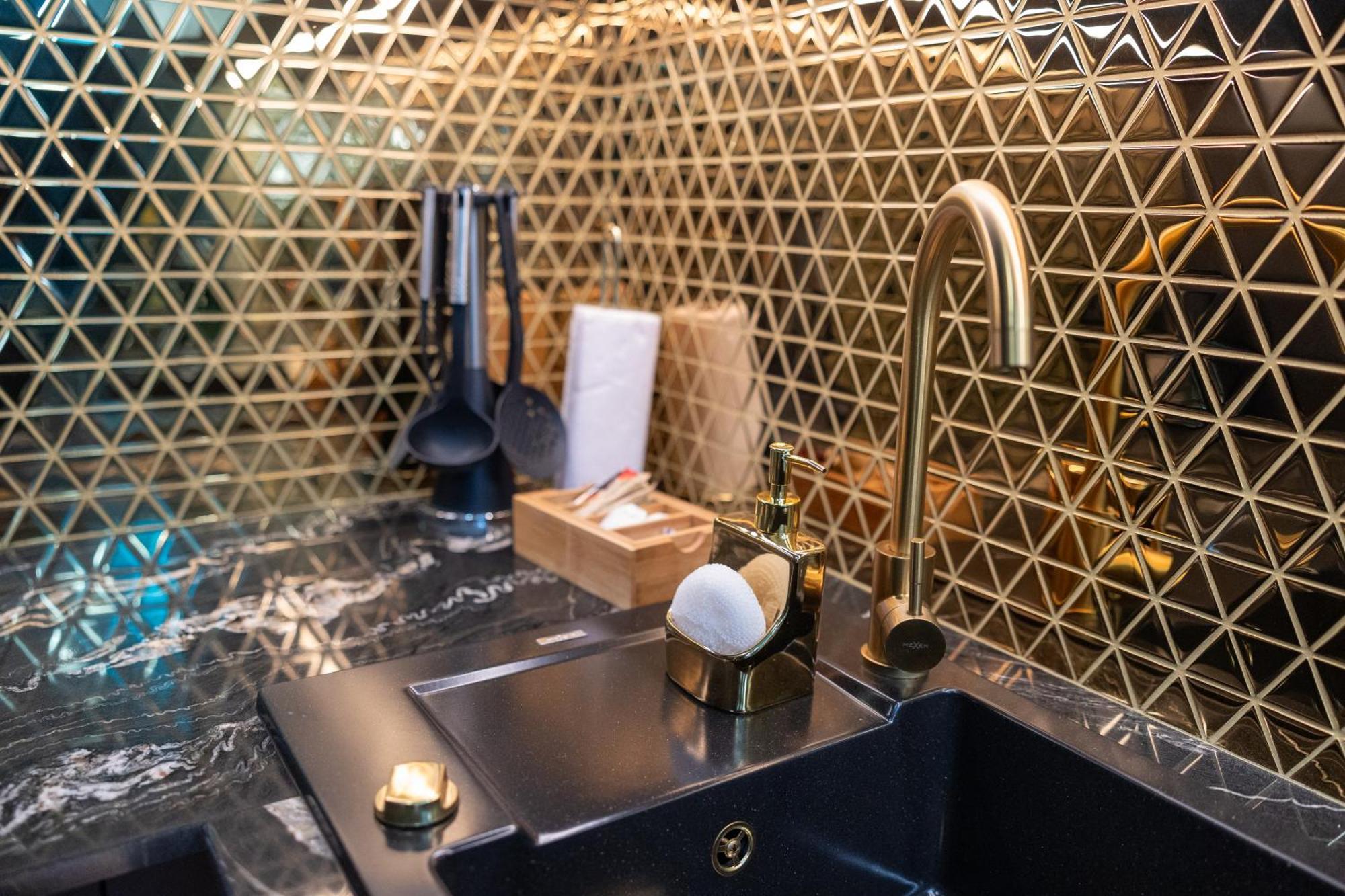 Golden Park Aparthotel Щецин Екстер'єр фото